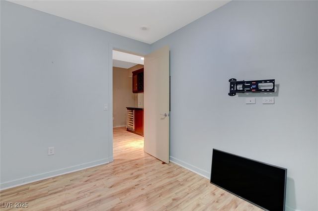 4525 Dean Martin Drive 905, Las Vegas, NV 89103