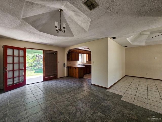 7706 N Jasman Road, Edinburg, TX 78542