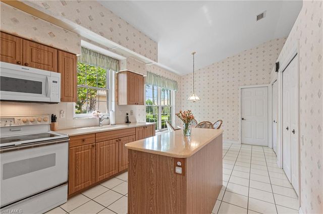 13521 Southampton DR, Bonita Springs, FL 34135