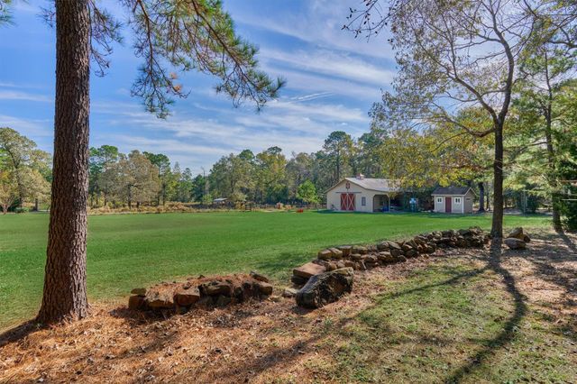 000 Koenig Lane, Conroe, TX 77384