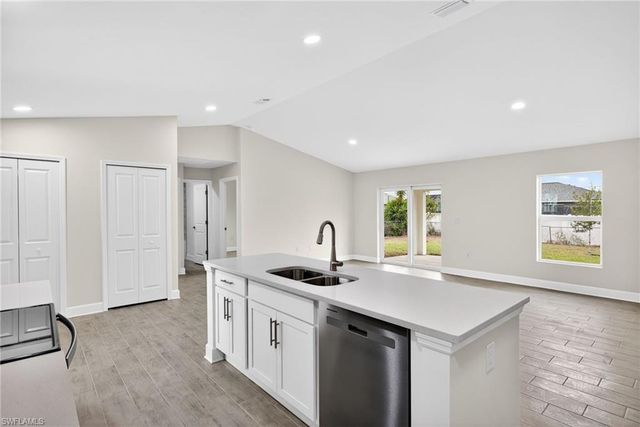 1410 NW 13th TER, Cape Coral, FL 33993