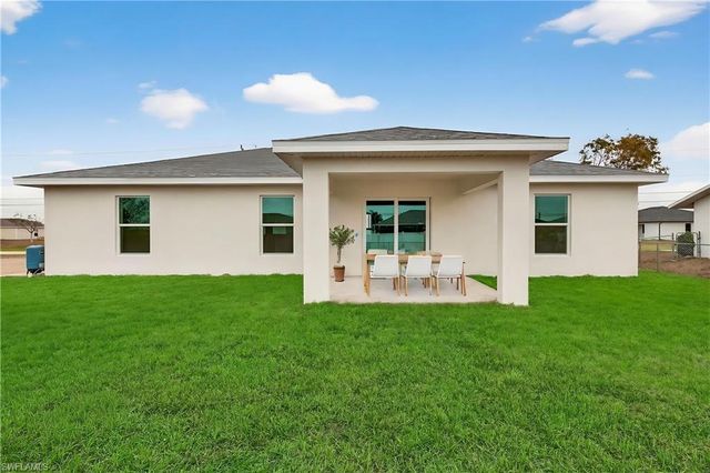 1410 NW 13th TER, Cape Coral, FL 33993