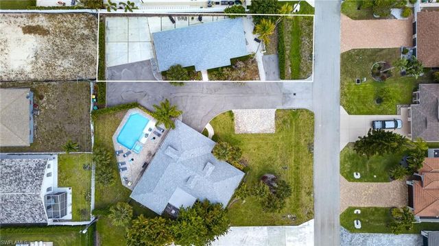 549 94th AVE N, Naples, FL 34108