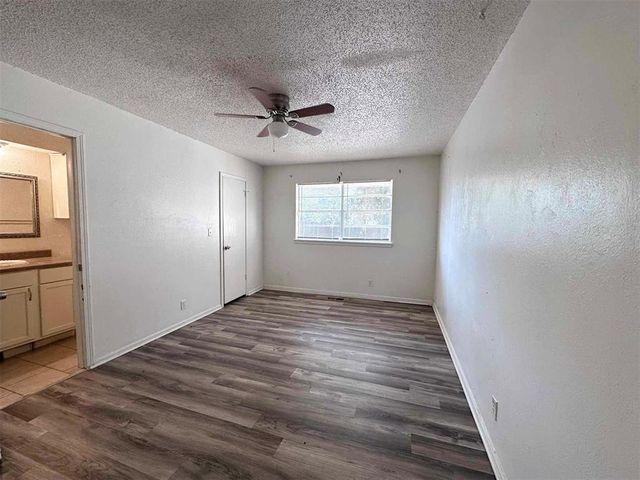 208 Cherrywood Drive, Oklahoma City, OK 73160