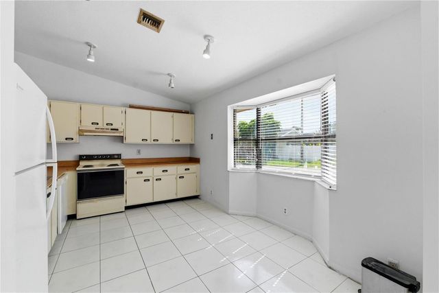 7520 NW 88th Terrace, Tamarac, FL 33321
