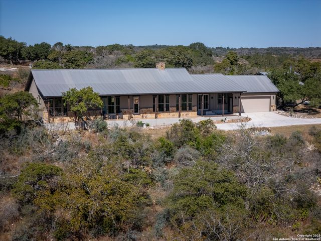 515 Settlers Way North, Comfort, TX 78013