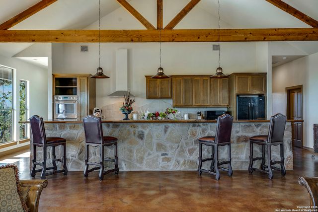 515 Settlers Way North, Comfort, TX 78013