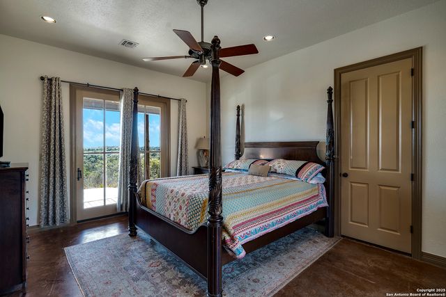 515 Settlers Way North, Comfort, TX 78013