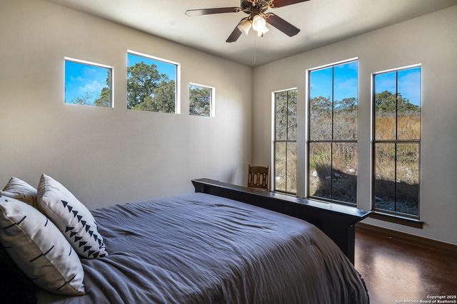 515 Settlers Way North, Comfort, TX 78013