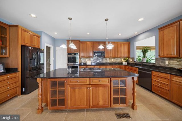 40393 BROWNS CREEK PL, Leesburg, VA 20175