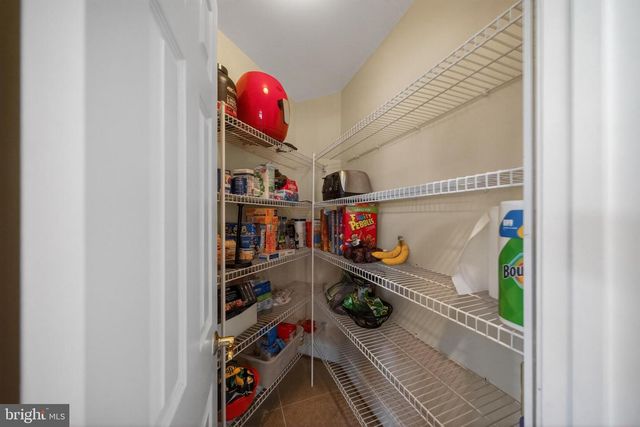 40393 BROWNS CREEK PL, Leesburg, VA 20175