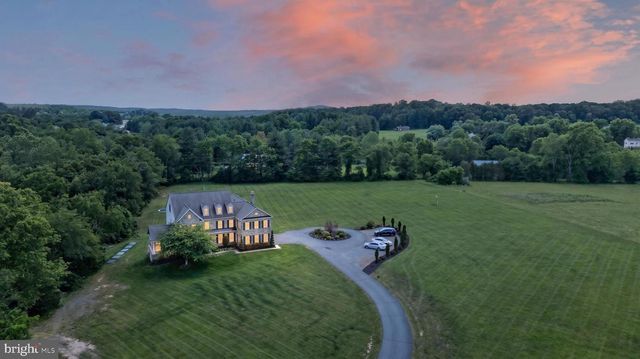 40393 BROWNS CREEK PL, Leesburg, VA 20175