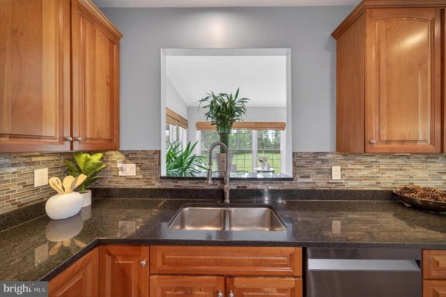 40393 BROWNS CREEK PL, Leesburg, VA 20175