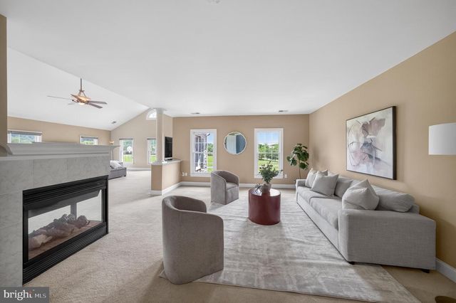 40393 BROWNS CREEK PL, Leesburg, VA 20175