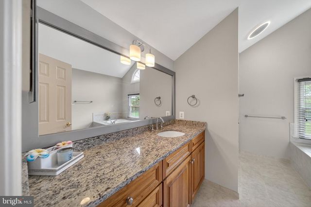 40393 BROWNS CREEK PL, Leesburg, VA 20175