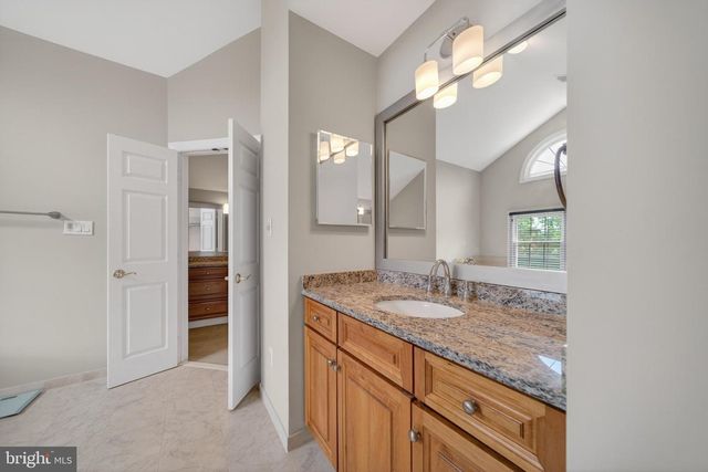 40393 BROWNS CREEK PL, Leesburg, VA 20175