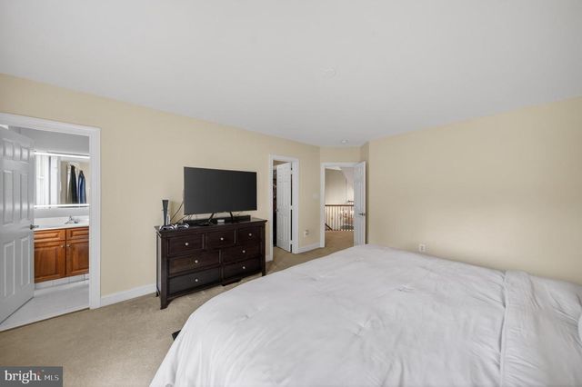 40393 BROWNS CREEK PL, Leesburg, VA 20175