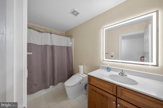 40393 BROWNS CREEK PL, Leesburg, VA 20175