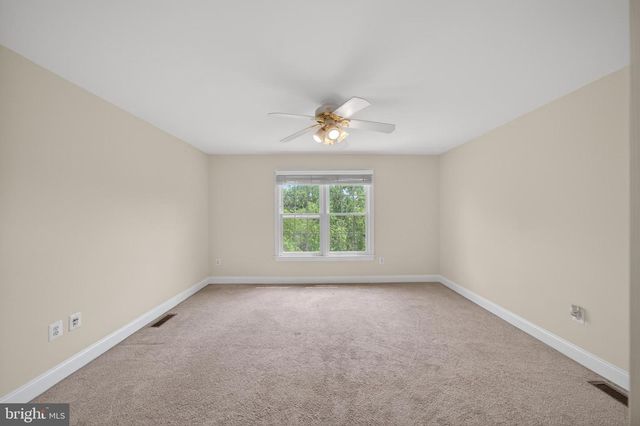 40393 BROWNS CREEK PL, Leesburg, VA 20175