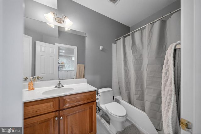 40393 BROWNS CREEK PL, Leesburg, VA 20175