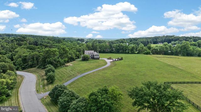 40393 BROWNS CREEK PL, Leesburg, VA 20175