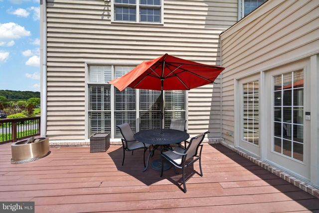 40393 BROWNS CREEK PL, Leesburg, VA 20175