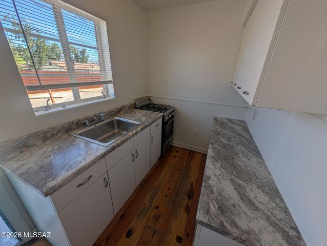 1401 E 10th St Apt 3, Tucson, AZ 85719