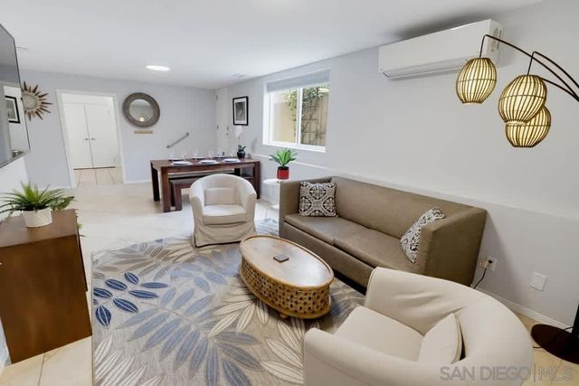 1920 Gardena, San Diego, CA 92110