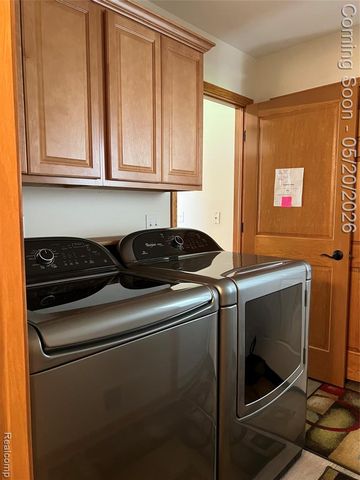 6895 Fairway Vista, Howell, MI 48843