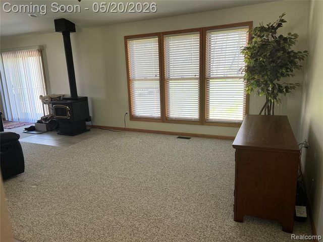 6895 Fairway Vista, Howell, MI 48843