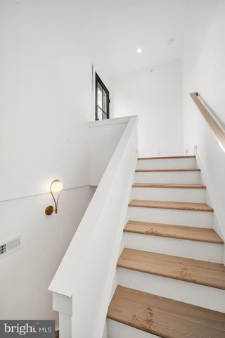 2368 NORRIS ST E, Philadelphia, PA 19125