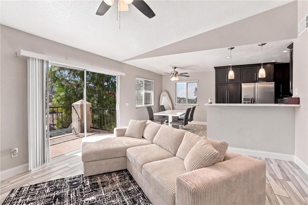 2616 Avenida del Vista B204, Corona, CA 92882