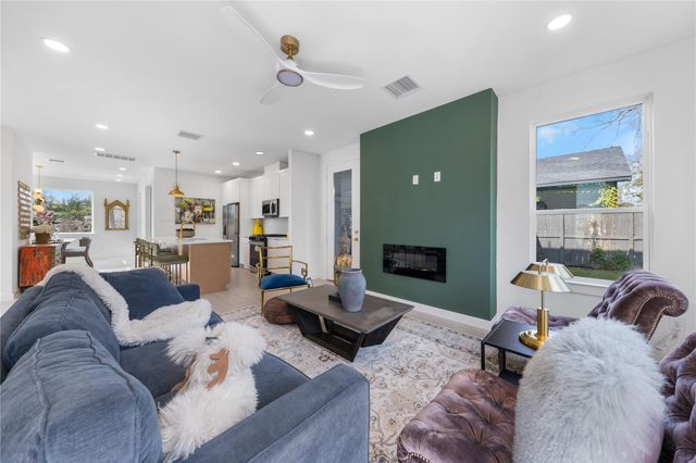 9634 Burden Street, Houston, TX 77093