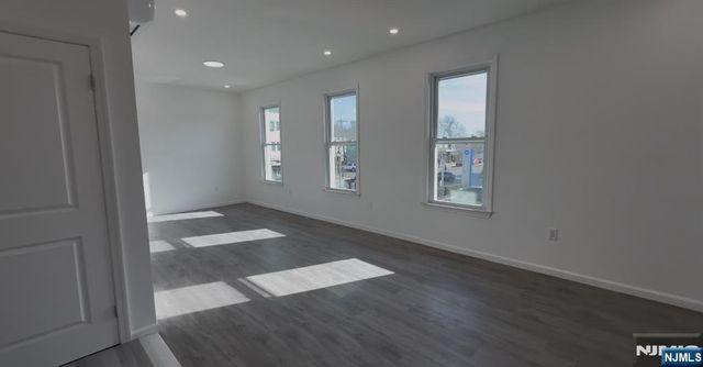 17 Kearny Avenue APT2, Kearny, NJ 07032