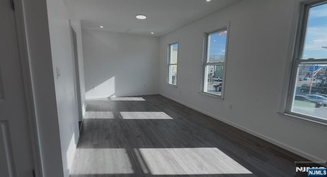 17 Kearny Avenue APT2, Kearny, NJ 07032