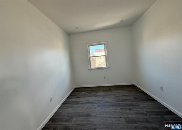17 Kearny Avenue APT2, Kearny, NJ 07032