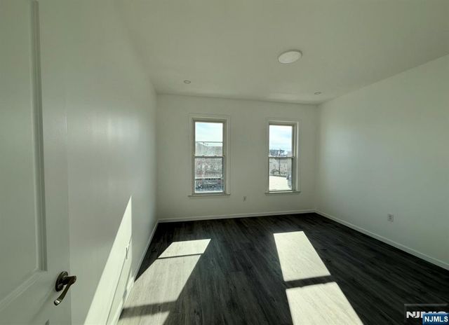 17 Kearny Avenue APT2, Kearny, NJ 07032