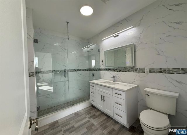 17 Kearny Avenue APT2, Kearny, NJ 07032
