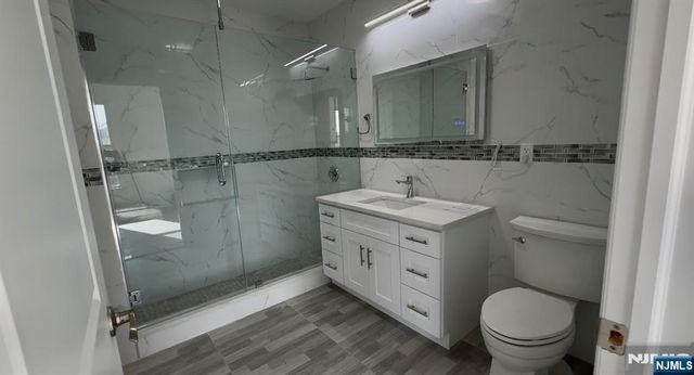 17 Kearny Avenue APT2, Kearny, NJ 07032