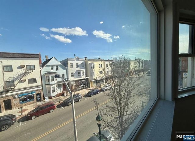 17 Kearny Avenue APT2, Kearny, NJ 07032