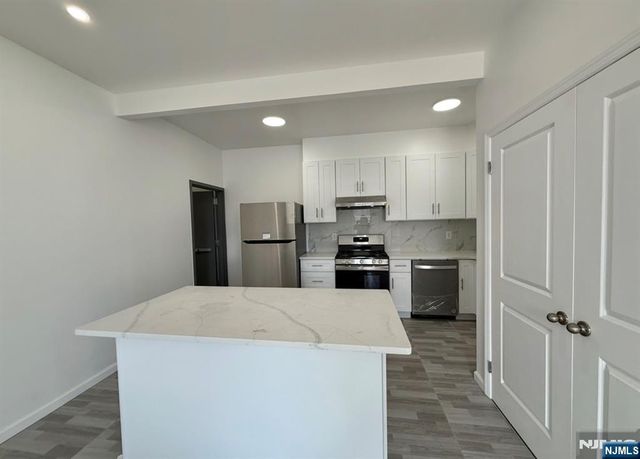 17 Kearny Avenue APT2, Kearny, NJ 07032