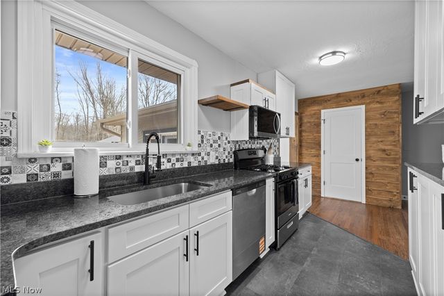 3215 Nagel Road, Avon, OH 44011