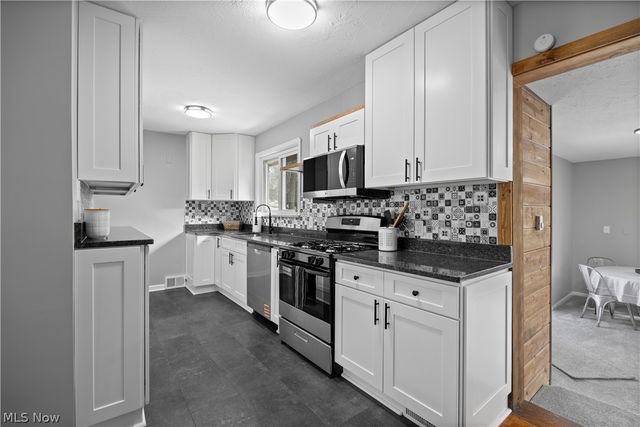 3215 Nagel Road, Avon, OH 44011