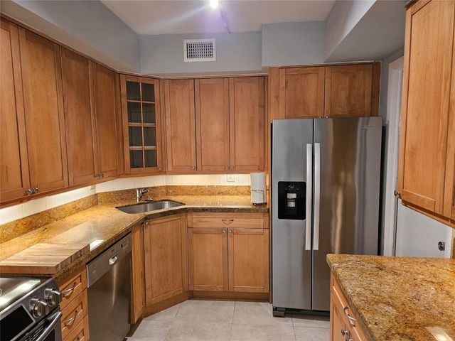 669 W Oakland Park Boulevard 120-B, Wilton Manors, FL 33311