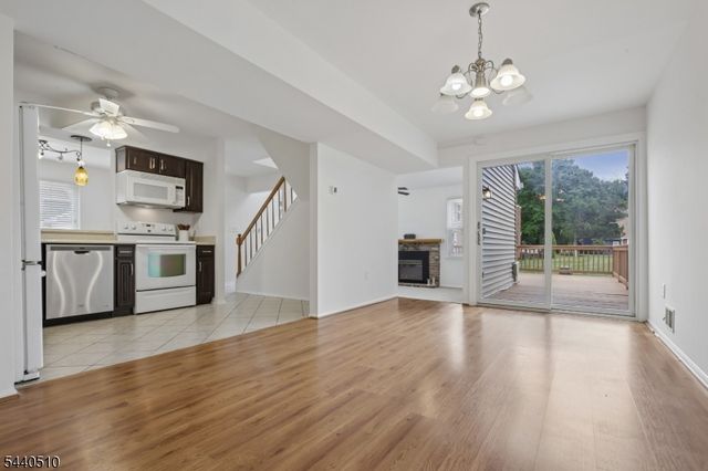 91 Cherrywood Dr, Franklin Twp., NJ 08873