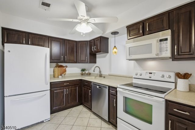 91 Cherrywood Dr, Franklin Twp., NJ 08873