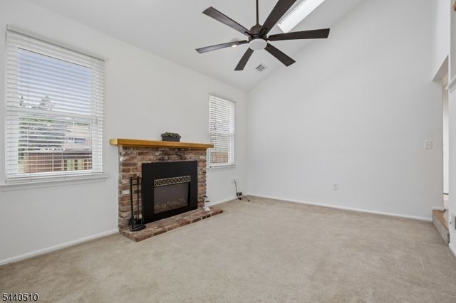 91 Cherrywood Dr, Franklin Twp., NJ 08873