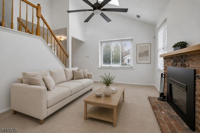 91 Cherrywood Dr, Franklin Twp., NJ 08873