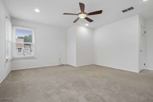 91 Cherrywood Dr, Franklin Twp., NJ 08873