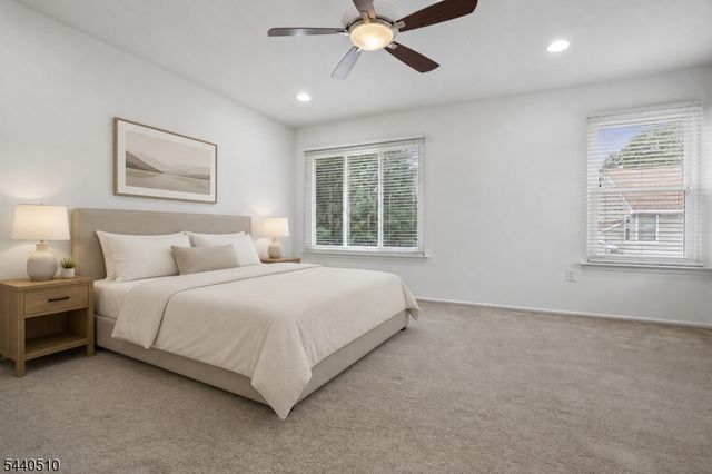 91 Cherrywood Dr, Franklin Twp., NJ 08873